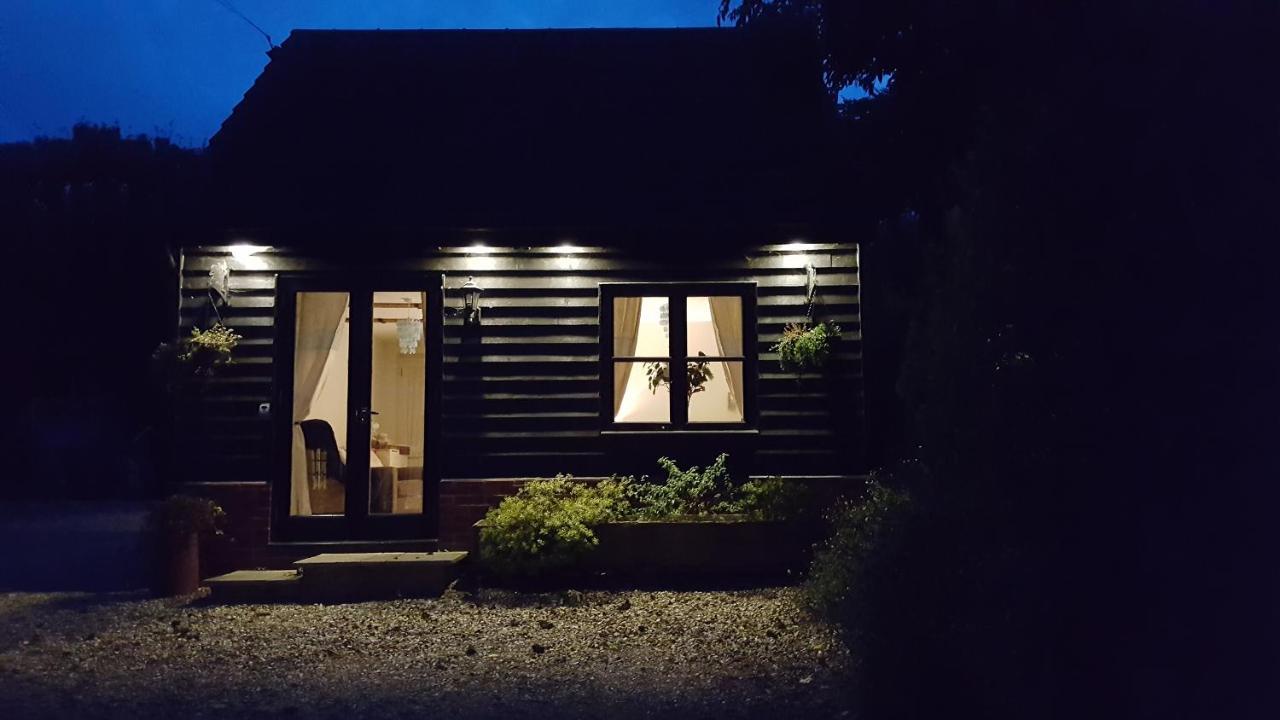 The Cartlodge B & B Colchester Bagian luar foto